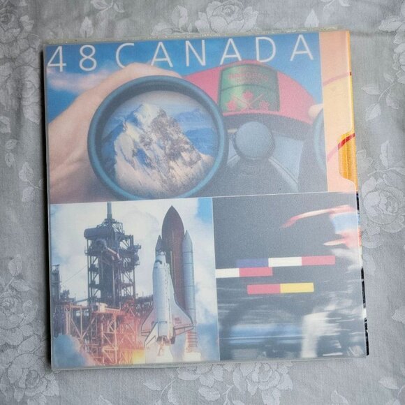 2003 - The Collection of Canada's Stamps Book - Without Stamps - Picture 2 of 7